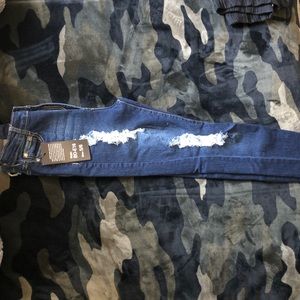 FashionNova HighWasted Jeans